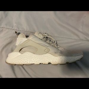 Women’s Nike Air Huarache Run Ultra